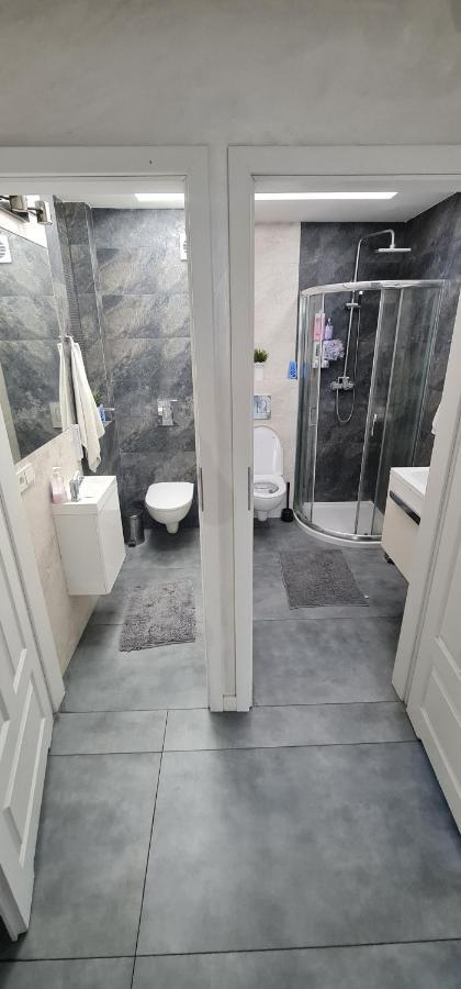 Апартаменти Pokoje Zeromskiego 1B Білосток Екстер'єр фото